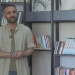 Çîroka tijîhêvî ya helbestvanê Kurd: Li gundan 115 pirtûkxane vekirine