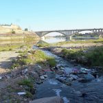 Dicle Nehri'ne Diyarbakır'da lağım karışıyor